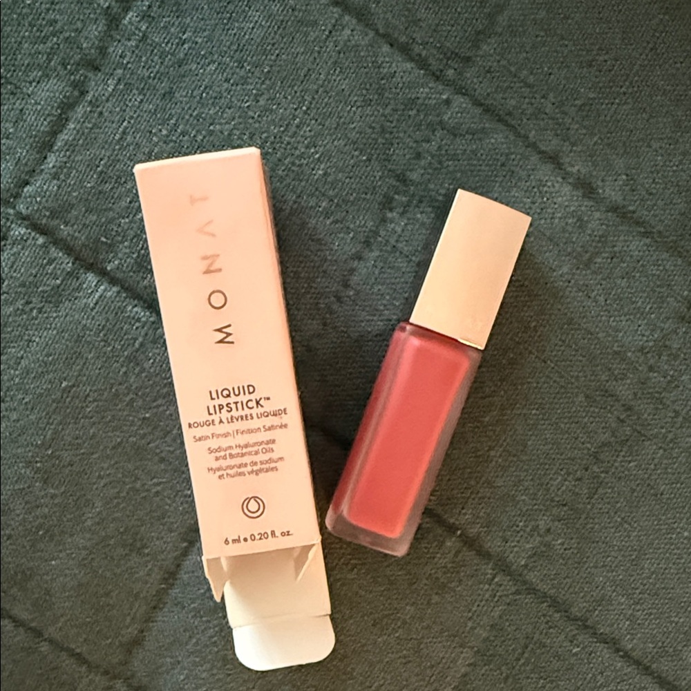 Monat liquid lipstick-Bold